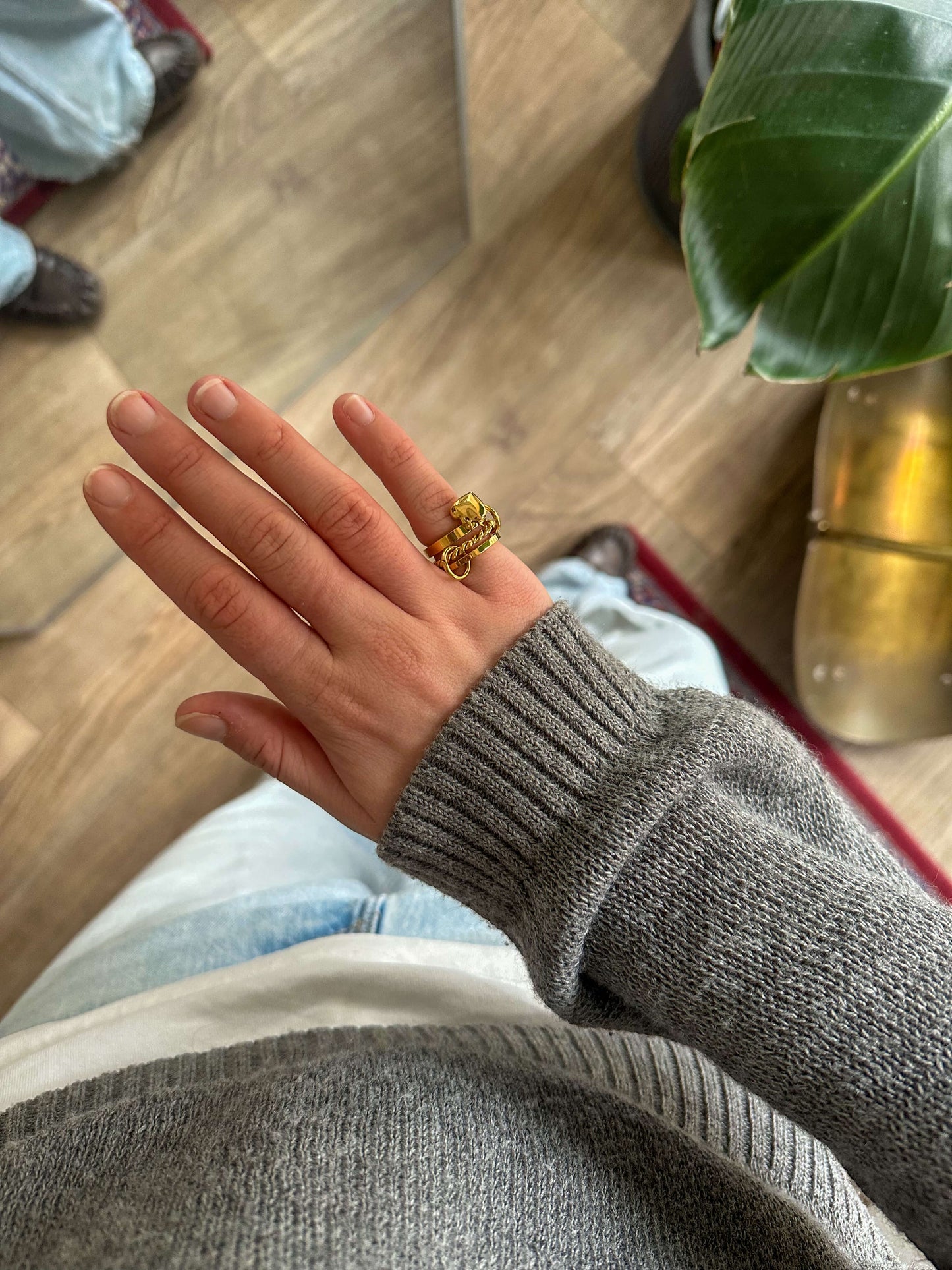 Lot ring