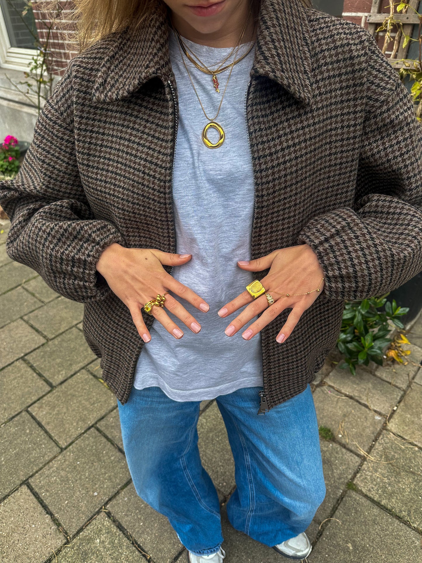Bubble hand chain