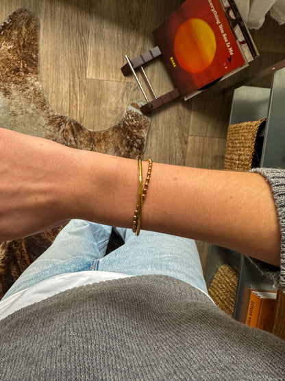 Pip bangle