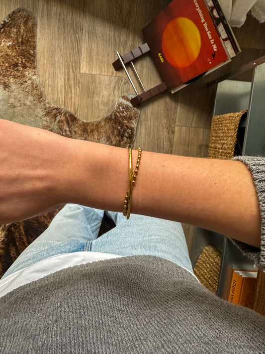 Pip bangle